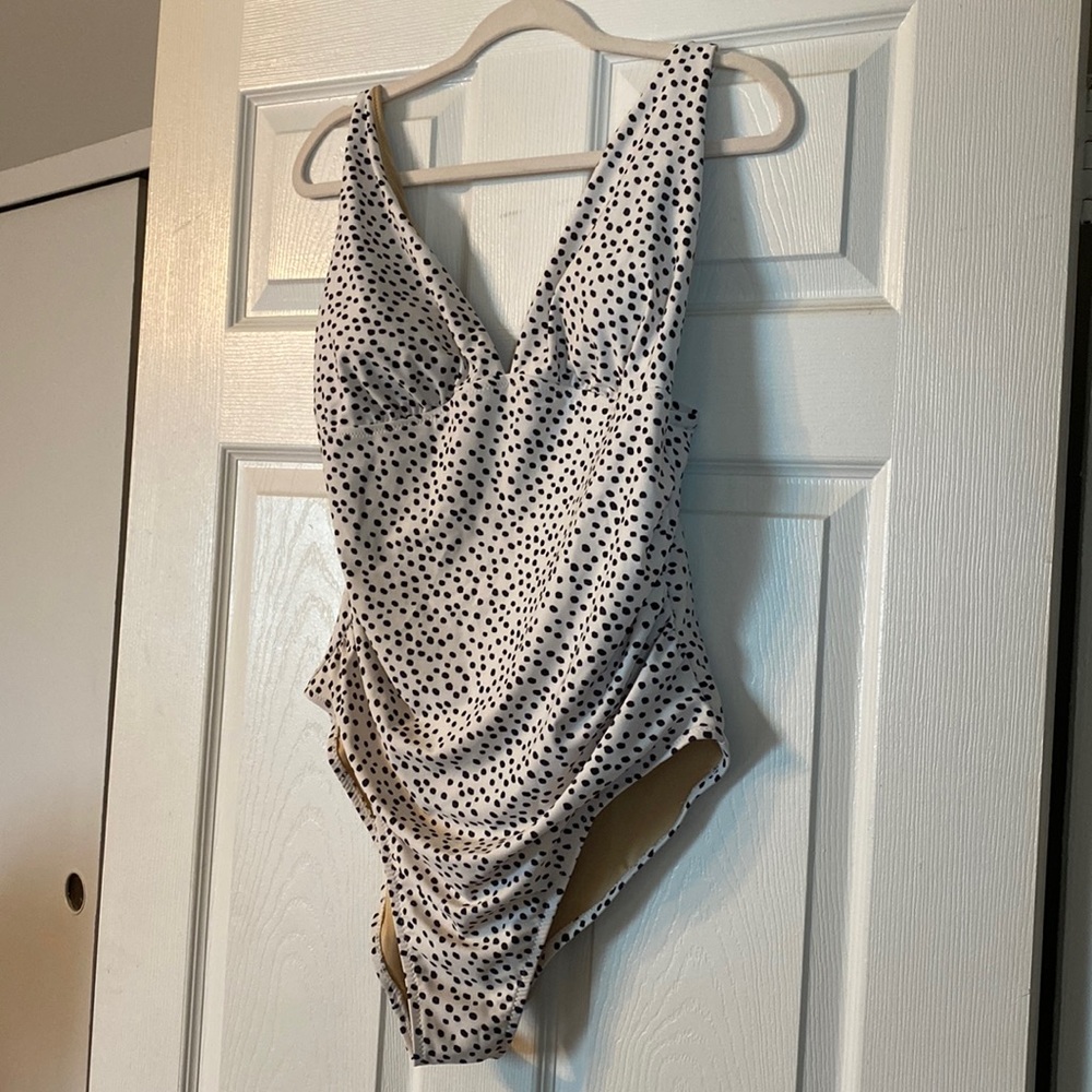 XL women’s swimsuit